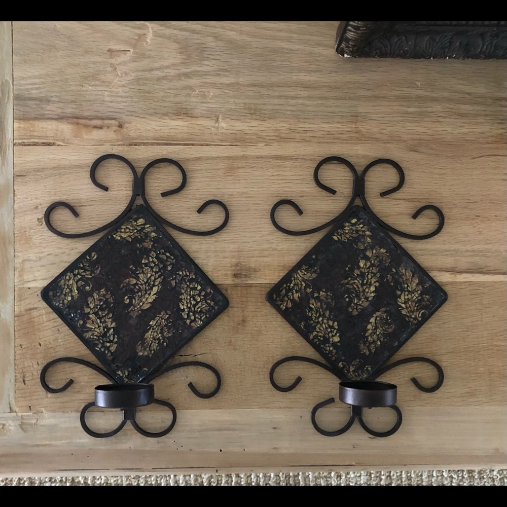 Metal wall sconce pair